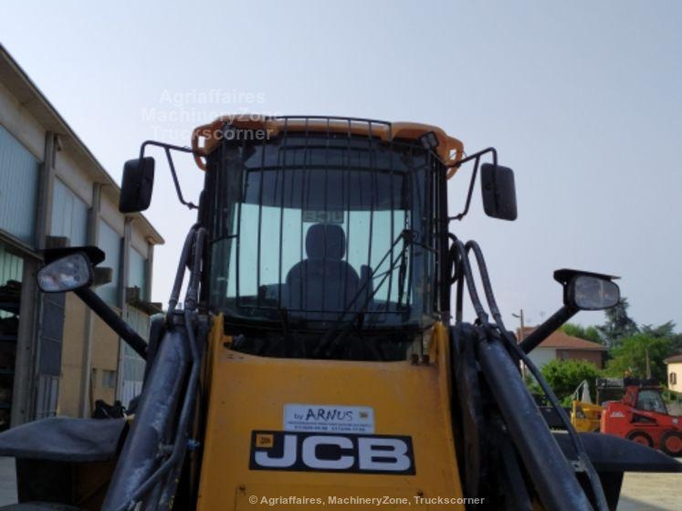 JCB