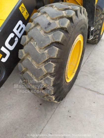 JCB